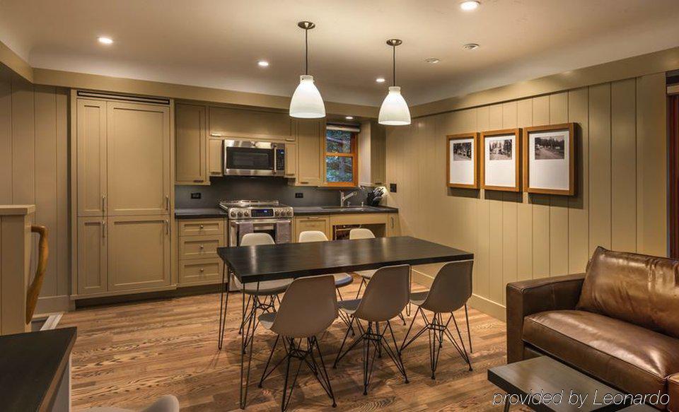 Cedar Crest Cottages Homewood ภายนอก รูปภาพ