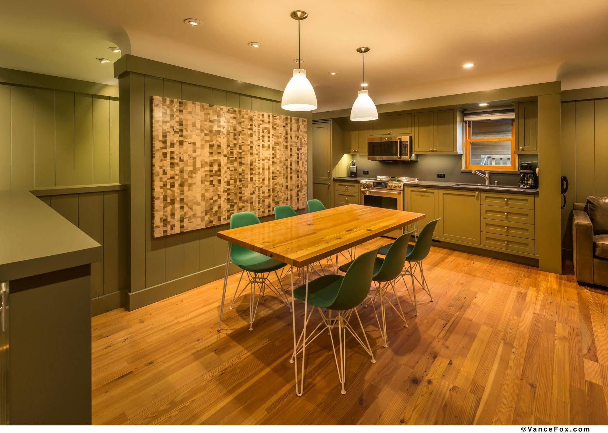 Cedar Crest Cottages Homewood ภายนอก รูปภาพ