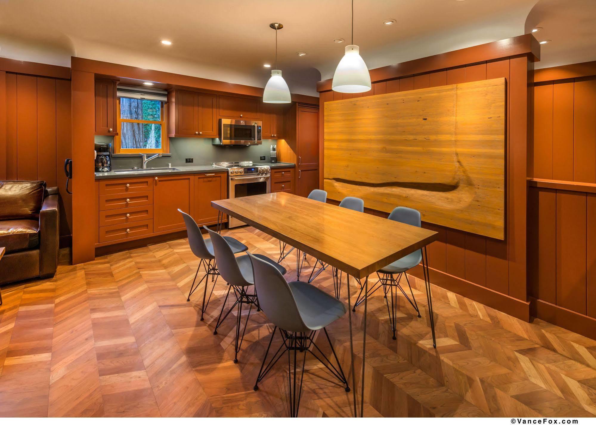 Cedar Crest Cottages Homewood ภายนอก รูปภาพ