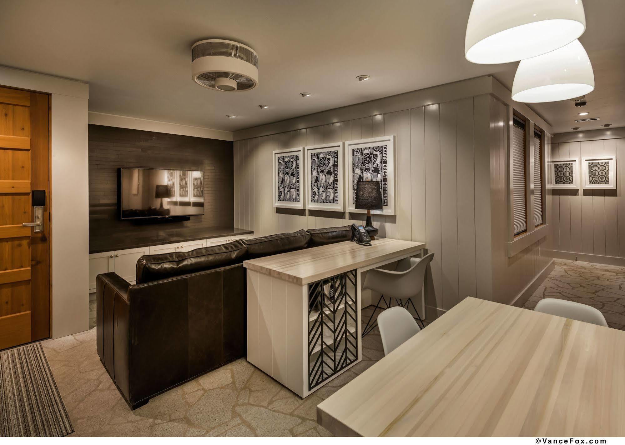 Cedar Crest Cottages Homewood ภายนอก รูปภาพ